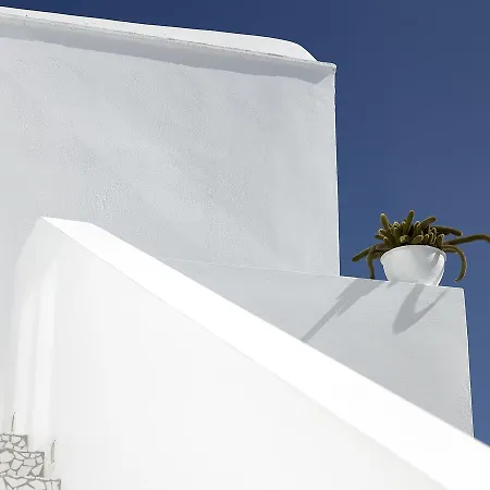 The Arches 2* Oia (Santorini)